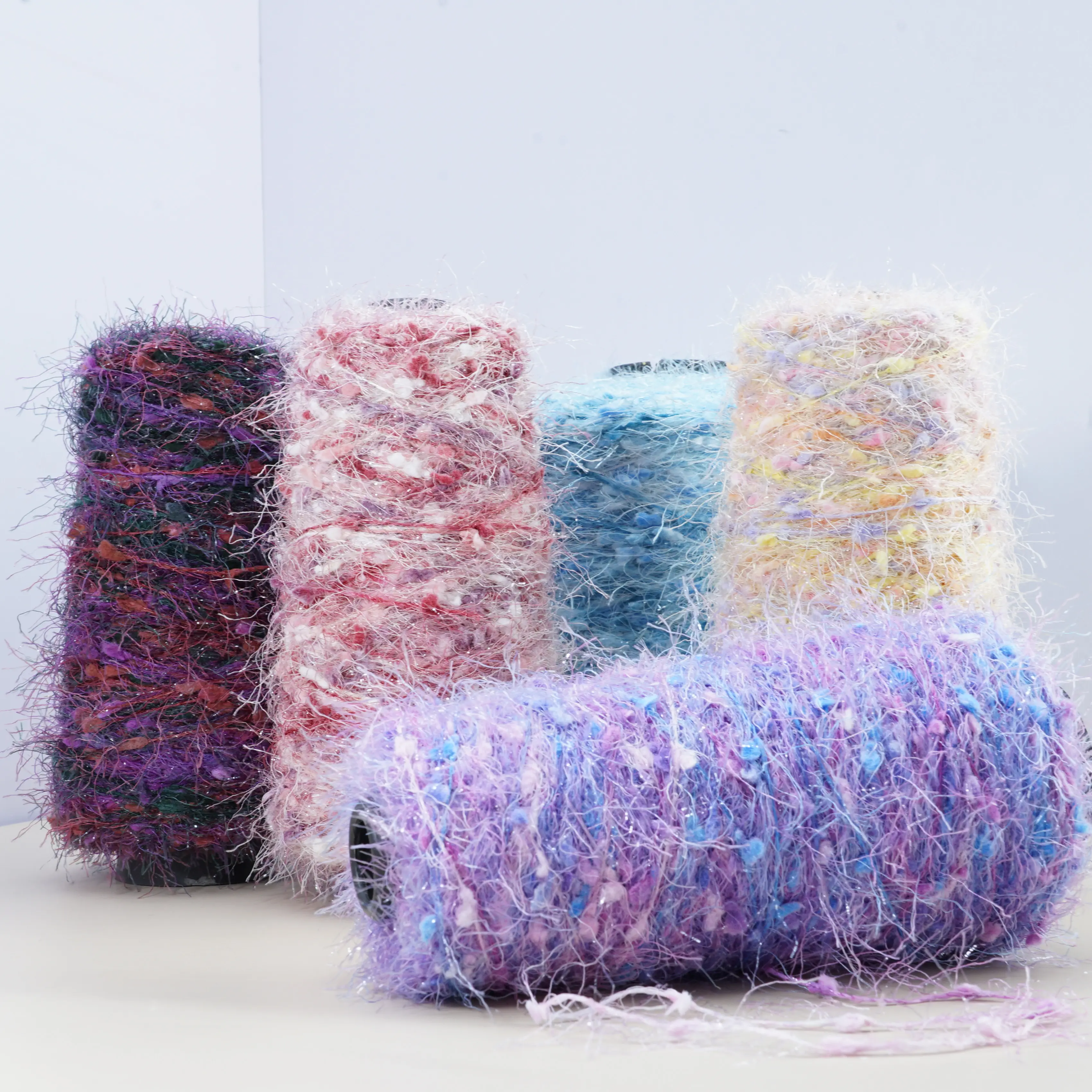 Fil à crochet en gros à tricoter en nylon fil spécial 100% fil de ping-pong teint en nylon