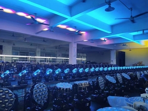 ลำแสงสำหรับล้างและเคลื่อนย้ายได้สำหรับเวที19*15 RGBW 4-in-1 19ชิ้นซูม15W ไฟ LED ชนิดฉาย - Product Image 6