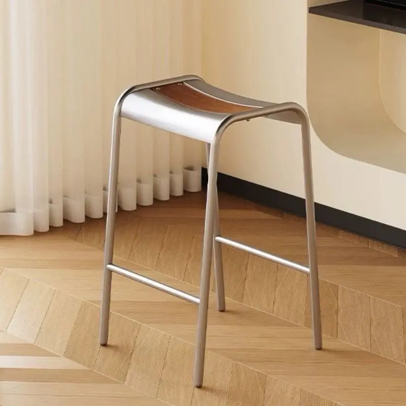 silver leg-caramel color-