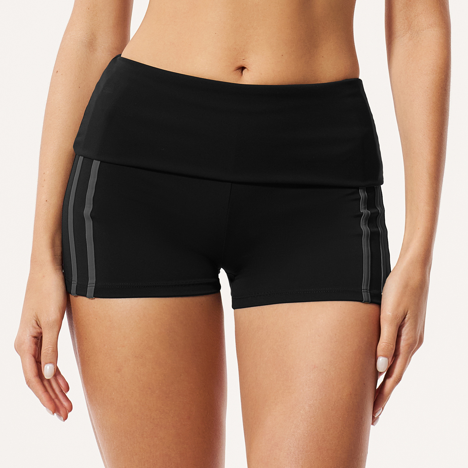 Pantaloncini neri