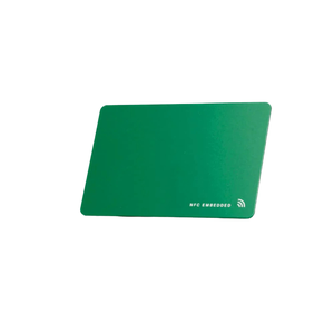 13.56MHz personalizzato NTAG213 NTAG215 PVC biglietto da visita impermeabile verde opaco Smart digitale RFID ISO banda magnetica QR code