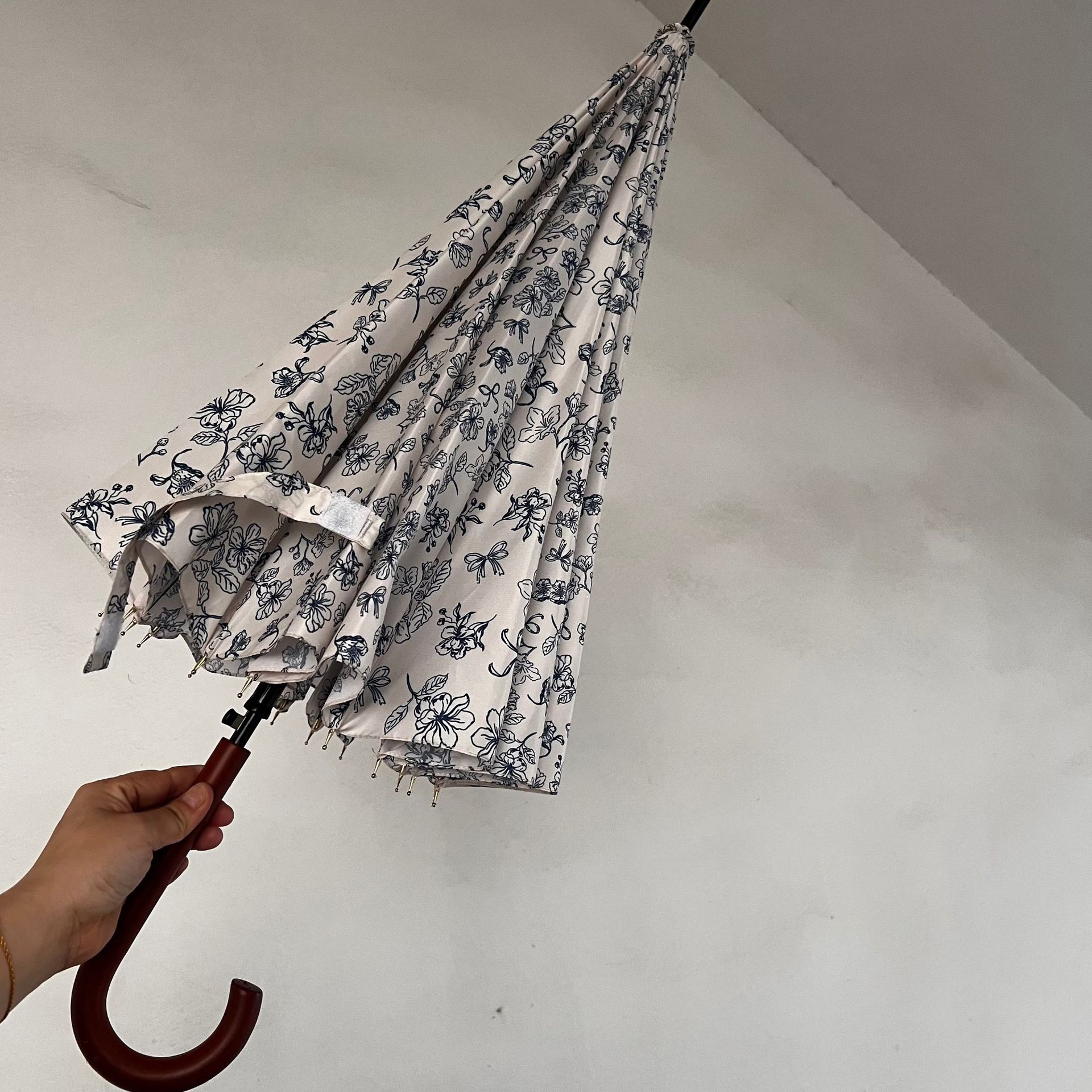 Nouveau parapluie droit 16k renforcé résistant au vent Hong Kong st