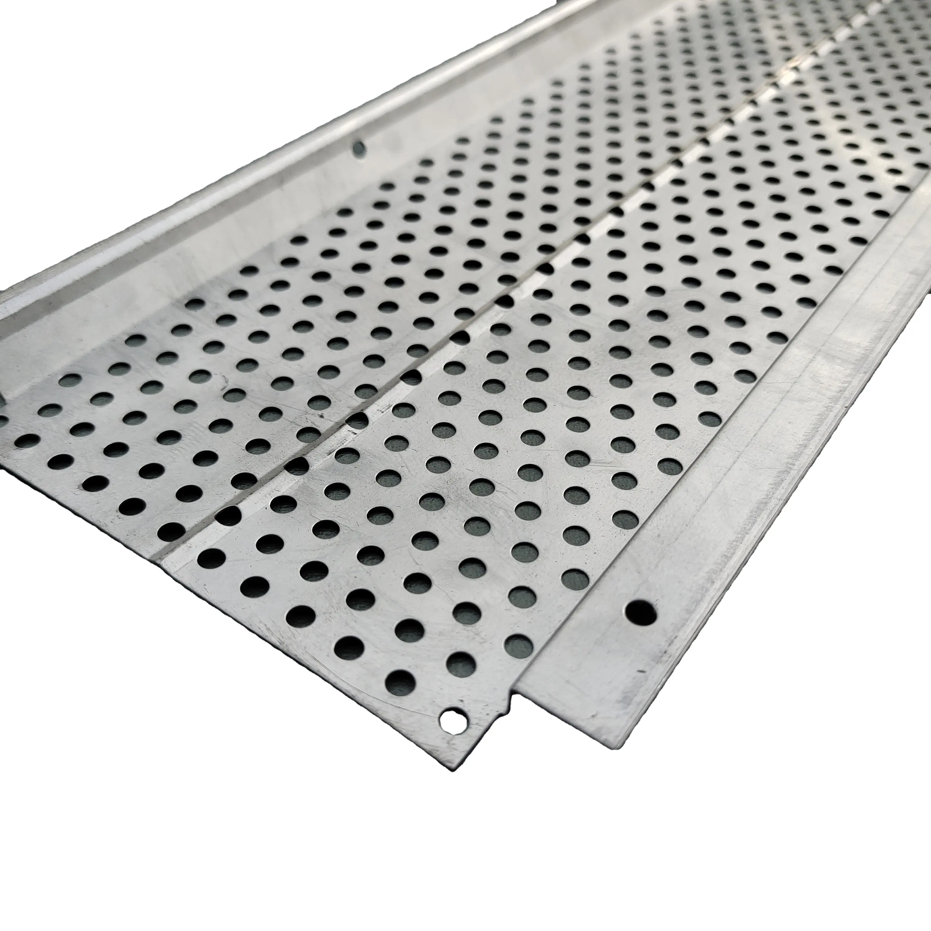 Protezione della grondaia in alluminio con rete metallica traforata in acciaio inox