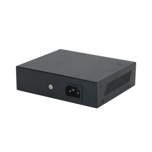 用于摄像机RJ45的T-shield非托管4端口100mbps PoE交换机高速上行链路5类电缆52DC输入电源监控系统