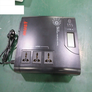 MUSS PV1100PLUS Modifizierte Sinus welle 1200va 2400va 12VDC 24VDC 50A PWM Solar laderegler Hybrid-Solar wechsel richter - Product Image 3
