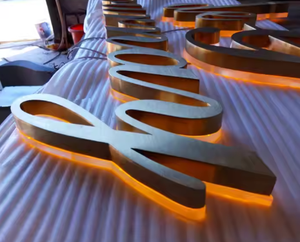 Ngoài trời trong nhà 3D vàng kim loại Acrylic Logo <span class=keywords><strong>Backlit</strong></span> chiếu sáng <span class=keywords><strong>LED</strong></span> tùy chỉnh chữ ký Biển hiệu cho công ty kinh doanh Tên thợ cắt tóc - Product Image 4