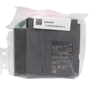 PLC Q Series 8 channel <strong>analog</strong> output <strong>module</strong> voltage <strong>isolated</strong> ext power supply Q68DAVN - Product Image 1