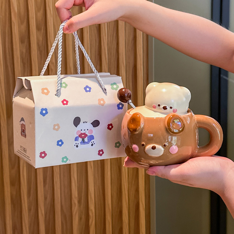 Stereo probe bear-brown-cup cover ball spoon wave point gift box