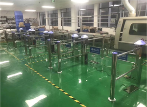 Sistema di controllo accessi RFID per cancello girevole a battente con cancello tornello a ribalta per lettore di schede - Product Image 5