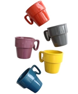 彩色陶瓷堆叠咖啡杯可堆叠茶杯，带手柄5件 - Product Image 1