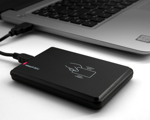 R20C 13,56 MHz USB-Schnitts telle mit großer Reichweite Desktop-RFID-Lesegerät NFC-Kartenleser IC Smart Card RFID-Lesegerät - Product Image 1