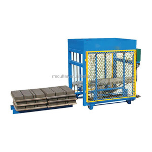 Máquina automática para hacer bloques de hormigón, máquina de moldeo de bloques de QT5-15, en venta - Product Image 3