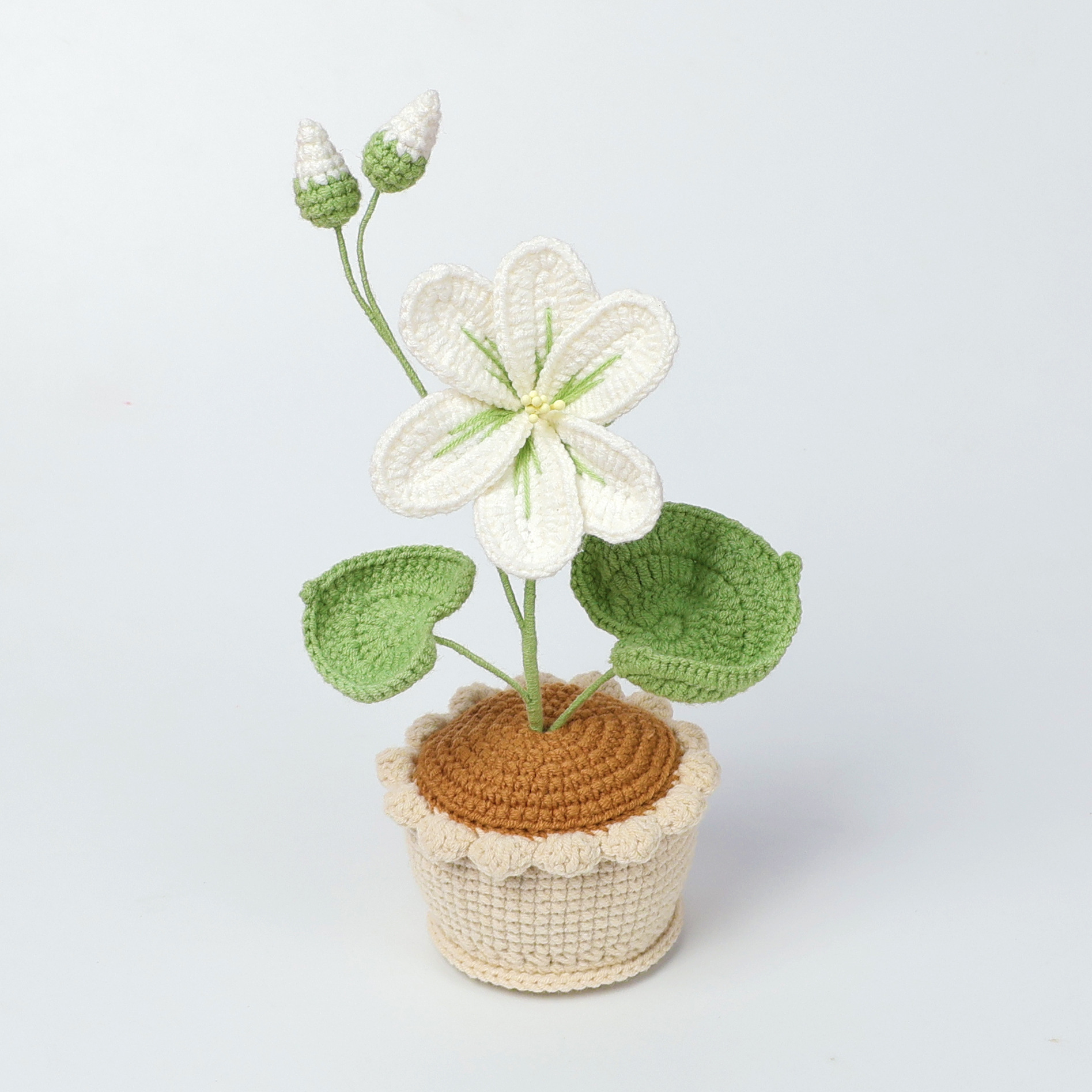 White tung flower-crocheted wool base