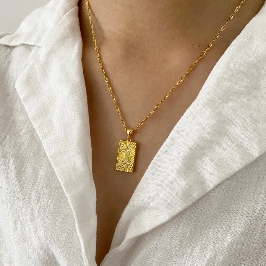 Is stainless steel jewelry waterproof and not Tarnish?插图 Is stainless steel jewelry waterproof and not Tarnish?插图