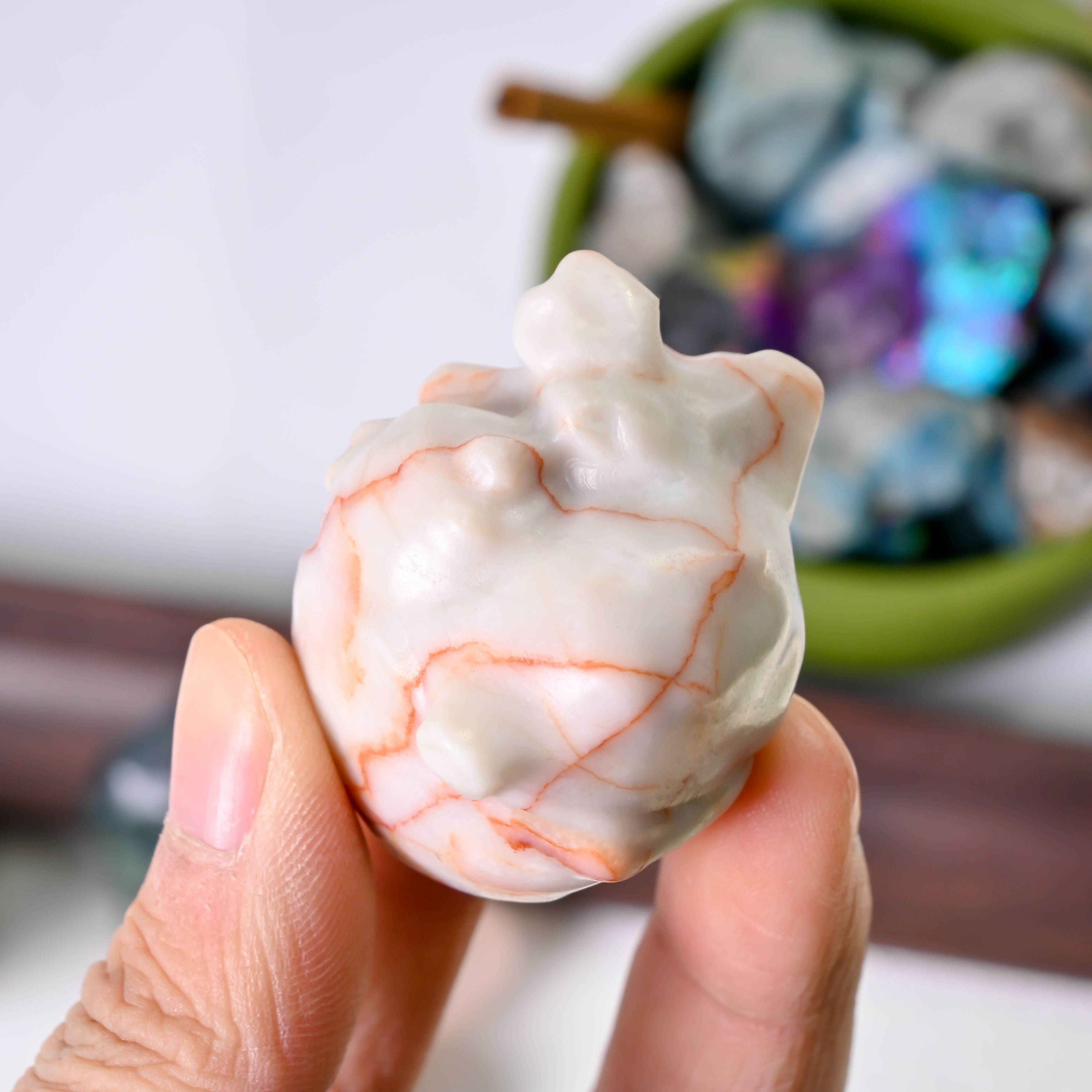 เครือข่ายสีแดงแกะสลักหัวใจมนุษย์