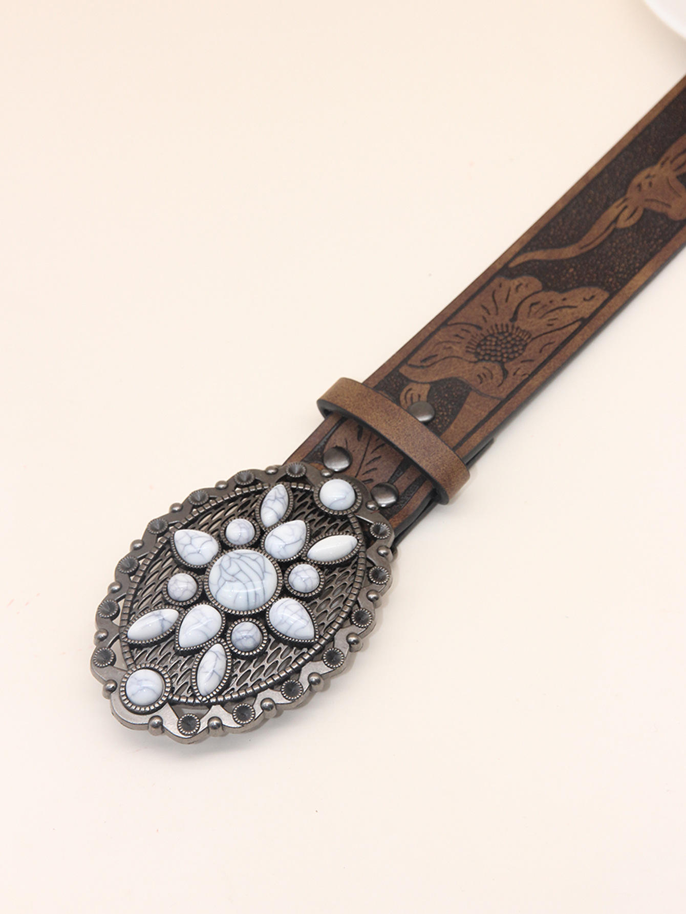 สีน้ำตาล