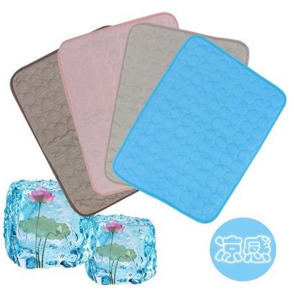 Pet cooling mat: Brown