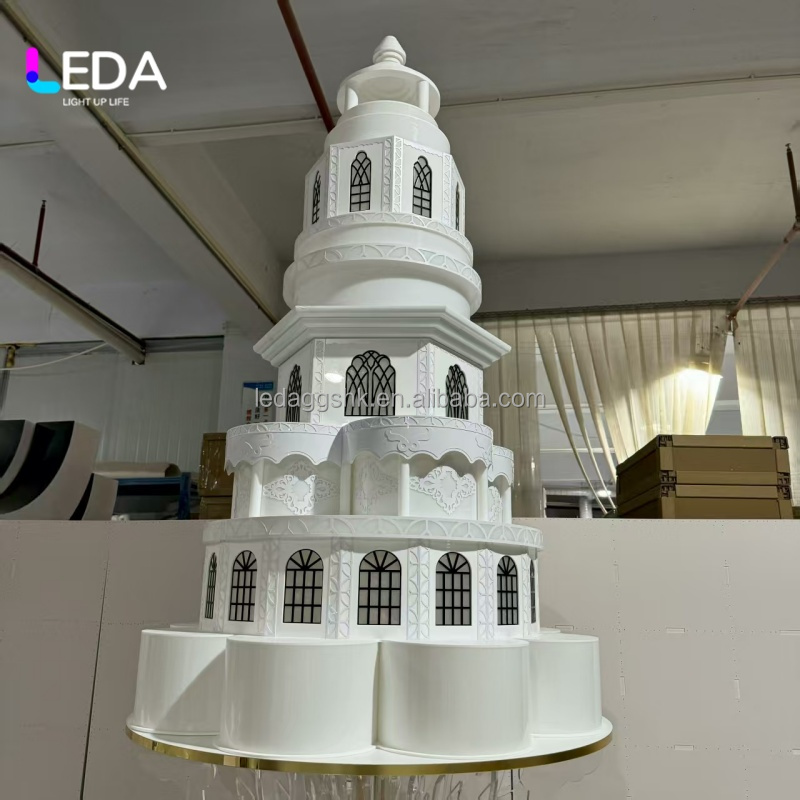 White cake