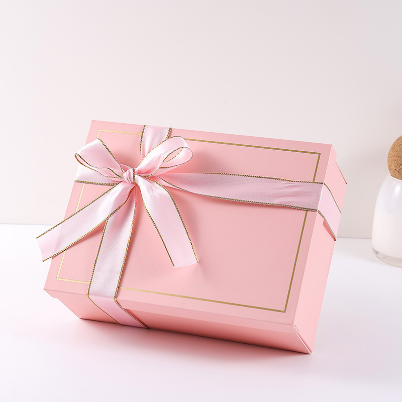 10 Pink Foldable Box With Golden Edge Ribbon