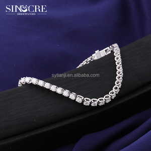 China Factory Strand & String Pulseras Hiphop S925 Plata esterlina SINOCRE Comprar Moissanite Colgante Pulsera Letra Nombre