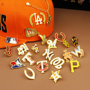<span class=keywords><strong>MLB</strong></span> takım logosu beyzbol madalyon Set yeni dönemi emaye Pin duvarcılık rozet kolye dekoratif boncuklar emniyet pimi stok şoför şapkası zincir - Product Image 6