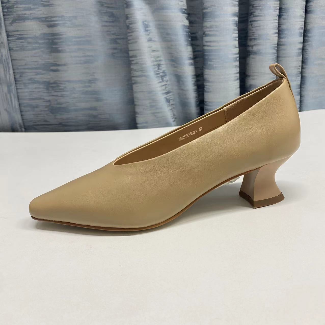 llight Camel