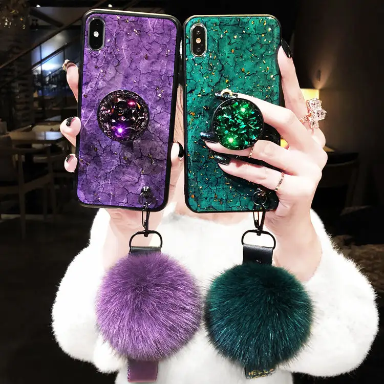 ダイヤモンドヘアボールリストストラップかわいい電話ケースiPhone14 13 12 Pro Max Bling Luxury Fashion Mobile Phone Cover for Samsung