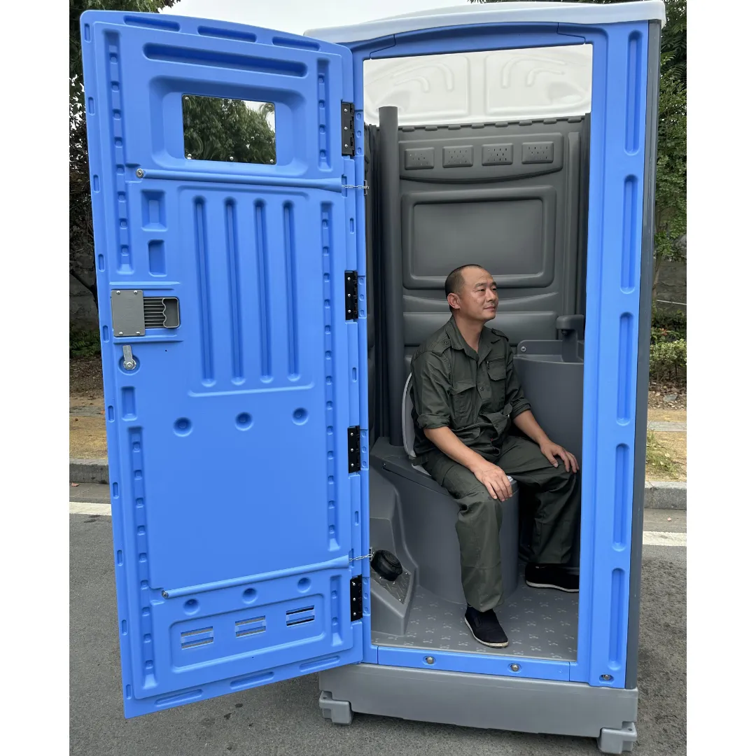 Yeni tasarım satış için prefabrik plastik taşınabilir tuvalet acil geçici mobil tuvalet
