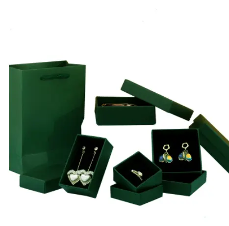 Caja de cartón verde oscuro relleno de esponja personalizada, conjunto de regalo de embalaje, joyería para collar de anillo