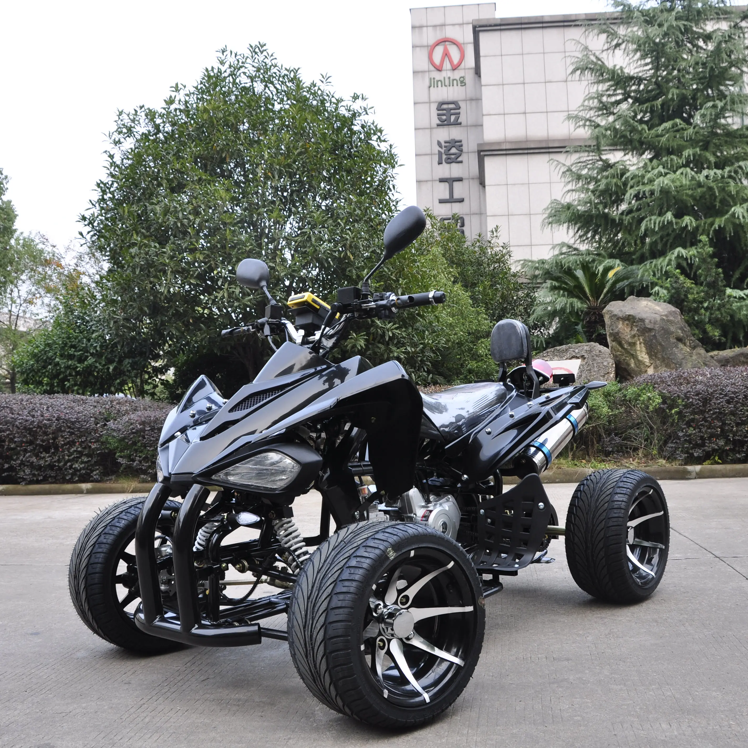 Yüksek kaliteli 12V 250cc 4 wheeler arazi aracı EPA CE sertifikası 200CC quad ATV