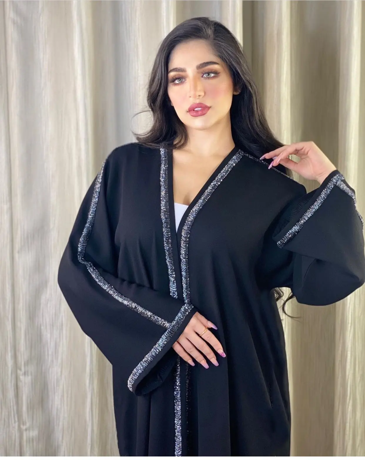 FURUI 블랙 오픈 Abaya 드레스 이슬람 여성 이슬람 의류 공급 Abaya 쉬머 여성