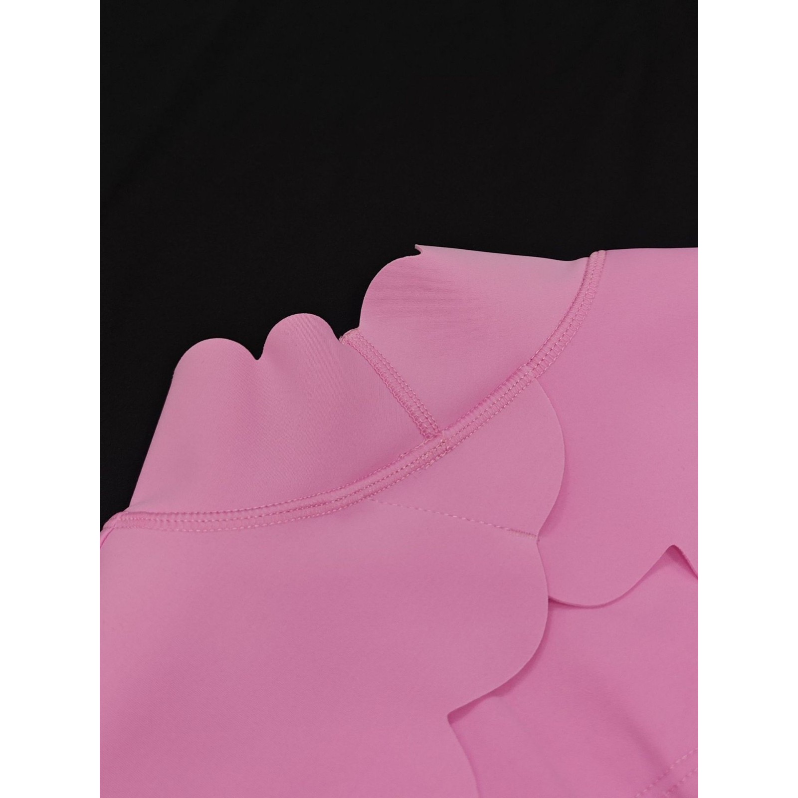 Top Halter de encaje rosa
