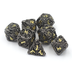 Yüksek kaliteli D20 16mm 20mm D & D RPG dundunfactory fabrika toptan 7 adet özel Logo ile Metal Hollow antik zar Set