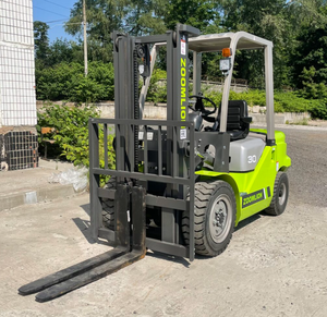 Carretilla elevadora diésel de 3 toneladas Zoomlion FD30Z Carga/descarga rápida para operaciones portuarias - Product Image 3