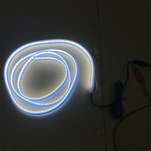 מכסה מנוע לרכב <span class=keywords><strong>LED</strong></span> סריקת אור יום התנעה עמיד למים גמיש אוטומטי מדריך מכסה מנוע מנורת סביבה דקורטיבית 12V