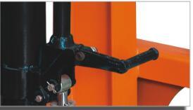 Manuel palet istifçi 2 tonluk hidrolik manuel el taşınabilir istifleme forklift çin - Product Image 6