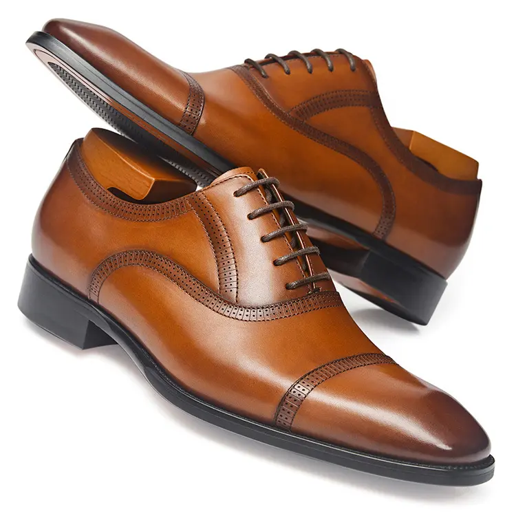 Vente en gros de chaussures classiques pour hommes chaussures d'affaires en cuir véritable pour hommes chaussures de soirée pour homme Wing Tip