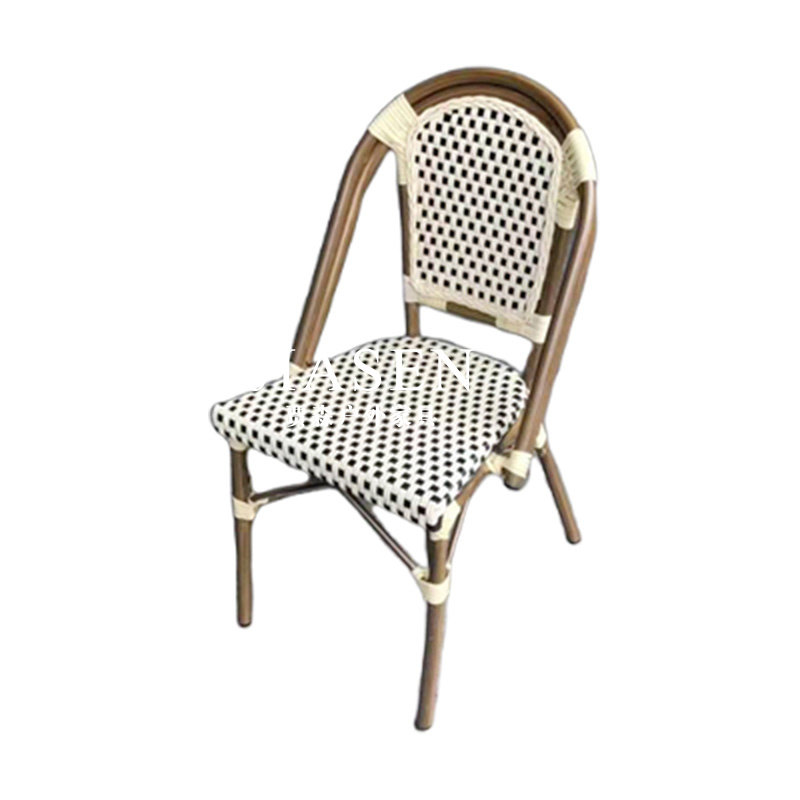 Type a noir + domi blanc