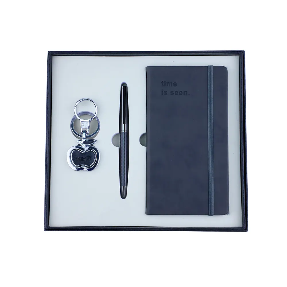 グレーのノートブック日記とカーボンファイバーペンとキーホルダーが刻印されたカスタムブランドの新着クラシックブラックビジネスペンギフトセット
