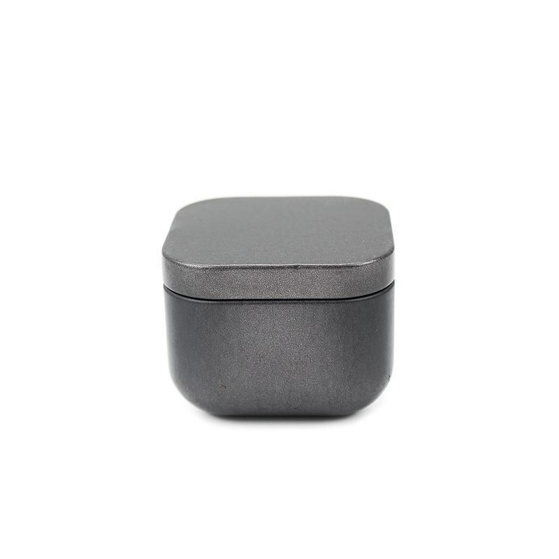 gris oscuro