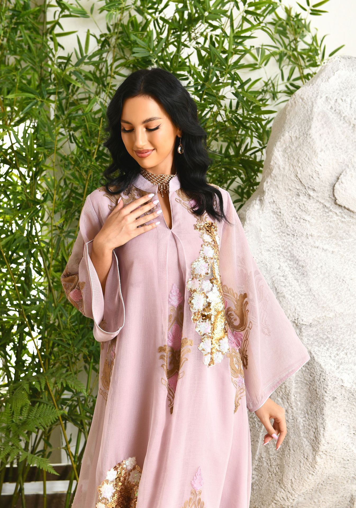 Middle East Women's Muslim Evening Dress Sequin Embroidered Dress Women Islamic Abaya Loose Autumn Casual Dress Islamic Clothing