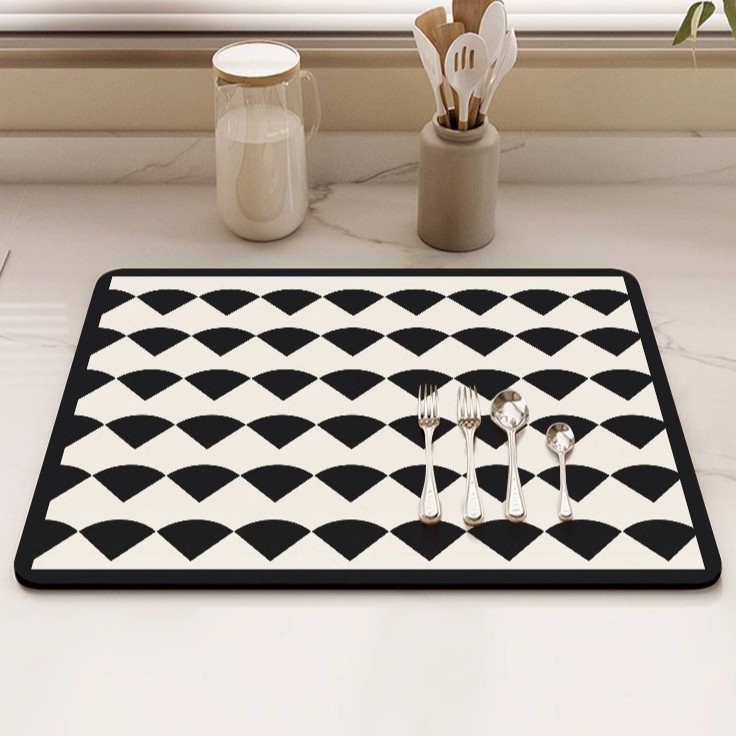 Black fan-shaped