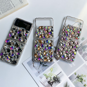 เคสโทรศัพท์มือถือแฟชั่นแบบเจาะเต็มหน้าจอสำหรับ Samsung ZFlod7/6/5/4/3เคสพลอยเทียมทำมือสุดหรูฝาครอบป้องกันการตก - Product Image 2