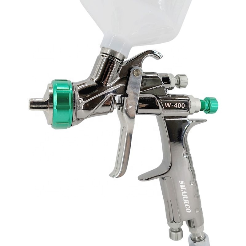Marrone con colore verde