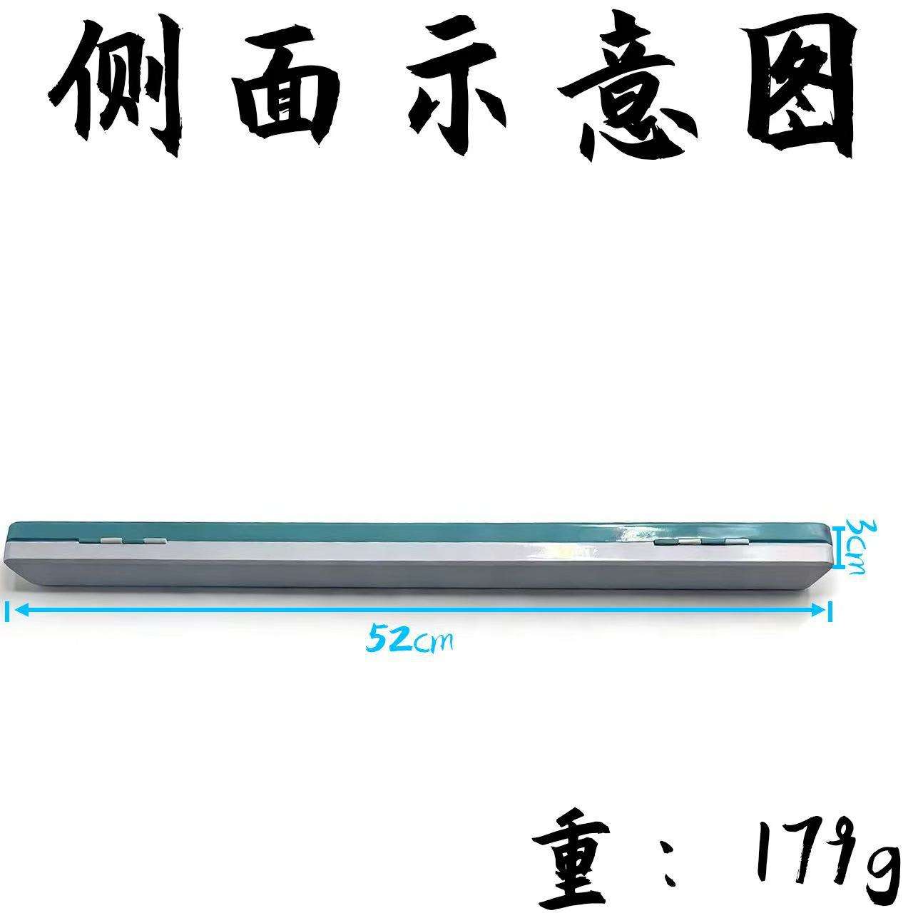 สีขาวและสีน้ำเงิน