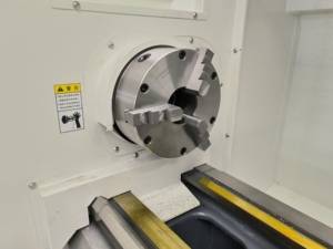 PRCS CNC6150 автоматический жесткий направляющие токарный станок с ЧПУ емкостью 2500 мм с осью и фрезерование Siemens - Product Image 4
