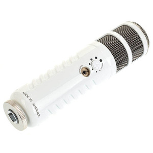 Micrófono de transmisión USB con convertidor A/D y auriculares de salida para NLE para podcasters - Product Image 2
