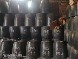 High Purity 20kg Clay Graphite <strong>Crucible</strong> <strong>Large</strong> Graphite <strong>Crucible</strong> for Melting Precious Metal - Product Image 5