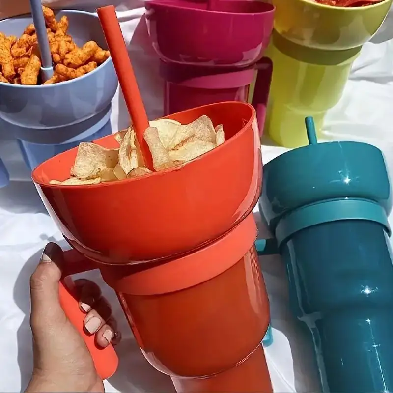 Vendita calda 2 In 1 stadio di plastica riutilizzabile Popcorn Snack tazza con supporto e cannucce