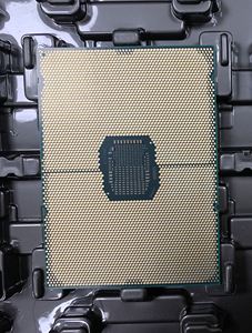 Intel Xeon Platinum 8352VSRKJ2CPUプロセッサーの新製品で性能を向上 - Product Image 2